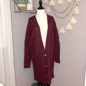 Burgundy long chunky sweater with buttons